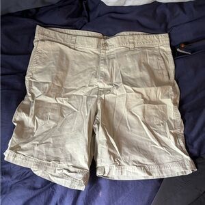 Tommy Bahama Men's Khaki Shorts Size 38